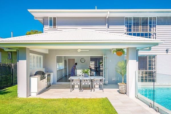 Gold Coast hampton home style McCarthy Homes 1